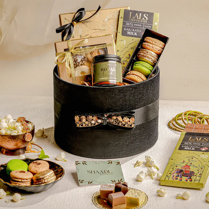 Wedding Signature Velvet Hamper